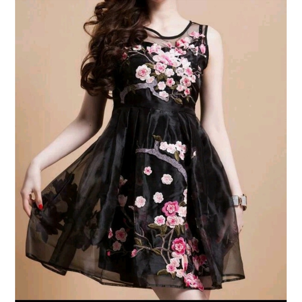 With The Win Black Organza Cherry Blossom Floral Embroidered Mini Dress Small - Picture 2 of 15